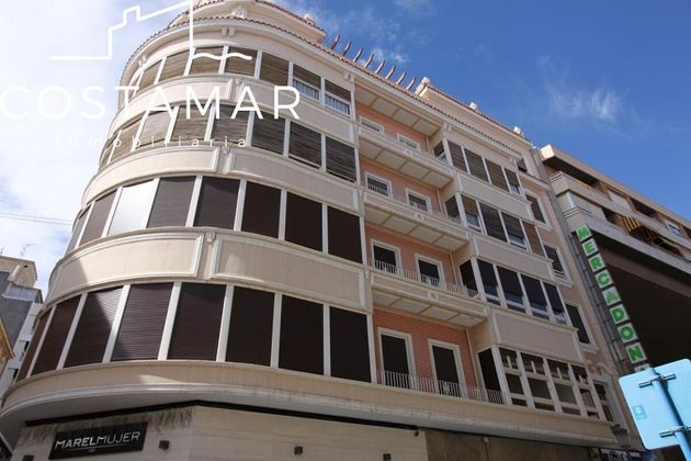 Foto 2 de Pis en lloguer a calle De Álvarez Sereix de 3 habitacions amb terrassa i balcó