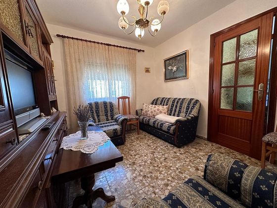 Foto 2 de Casa adossada en venda a Centro - Arganda del Rey de 3 habitacions amb terrassa i garatge