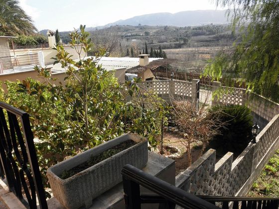Foto 2 de Casa en venda a calle San Gil de 5 habitacions amb terrassa i piscina