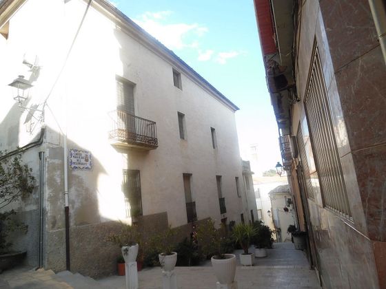 Foto 1 de Casa en venda a calle De Sant Jordi de 8 habitacions amb terrassa i balcó