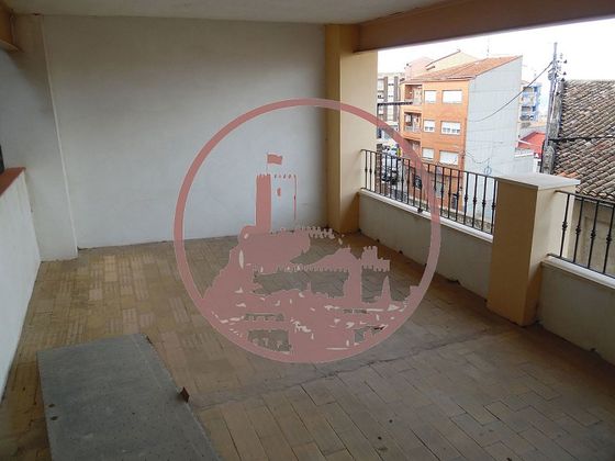 Foto 1 de Venta de piso en calle La Creu de 2 habitaciones con terraza y garaje