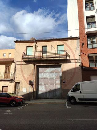 Foto 2 de Casa en venta en avenida Costitución de 4 habitaciones con garaje