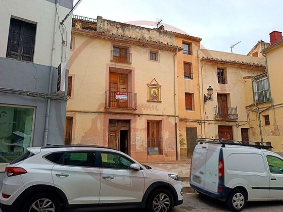 Foto 1 de Casa en venda a plaza Joan de Joanes de 5 habitacions amb terrassa