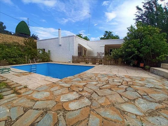 Foto 2 de Xalet en venda a El Fondo de les Neus-El Hondon de las Nieves de 3 habitacions amb terrassa i piscina