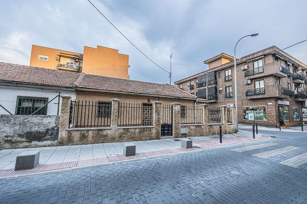 Foto 1 de Casa adosada en venta en Mejorada del Campo de 3 habitaciones con terraza