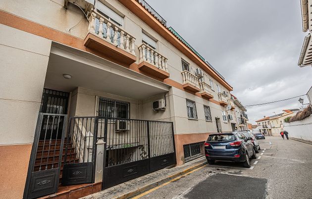 Foto 2 de Piso en venta en Torres de la Alameda de 2 habitaciones con garaje y aire acondicionado