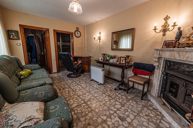 Foto 1 de Casa en venda a Mejorada del Campo de 4 habitacions amb terrassa