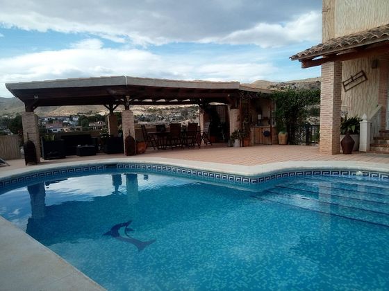 Foto 2 de Chalet en venta en Pueblo Español-Coveta Fumá de 6 habitaciones con terraza y piscina