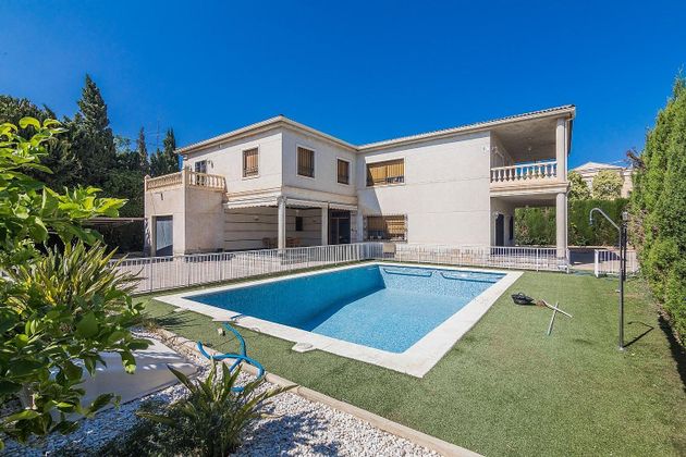 Foto 1 de Xalet en venda a Ciutat Jardí - Torreta Verdí de 7 habitacions amb terrassa i piscina