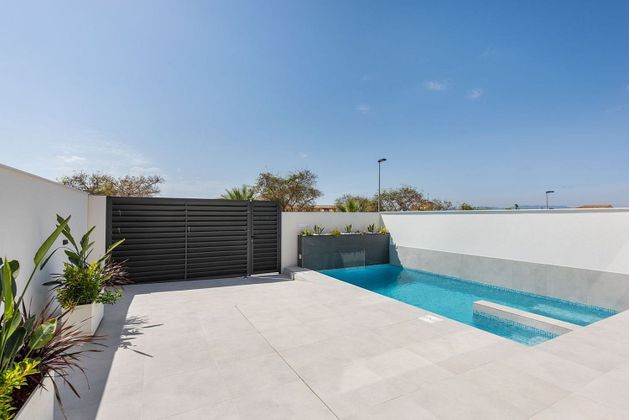 Foto 2 de Casa en venda a Rojales de 3 habitacions amb terrassa i piscina