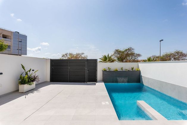 Foto 2 de Casa en venda a Rojales de 3 habitacions amb terrassa i piscina