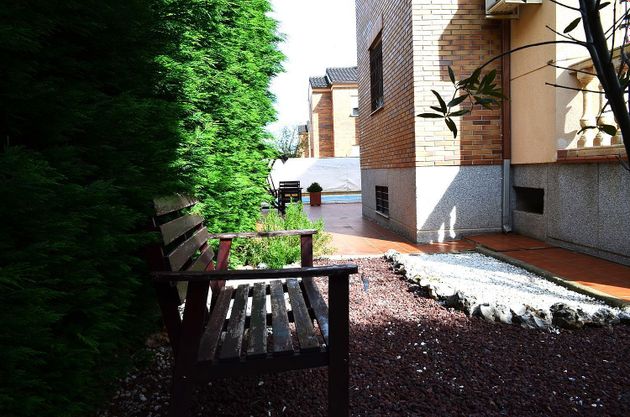 Foto 2 de Casa en venda a Ugena de 4 habitacions amb terrassa i piscina