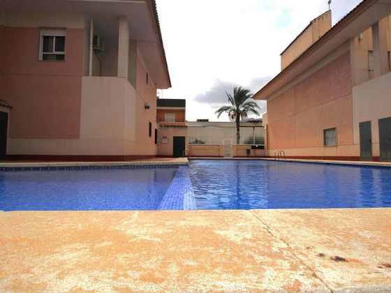 Foto 1 de Chalet en venta en Granja de Rocamora de 3 habitaciones con terraza y piscina