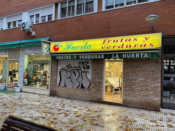 Foto 1 de Local en venda a calle Joan Miró de 70 m²