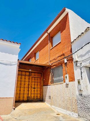 Foto 1 de Casa en venda a Villanueva de Alcardete de 7 habitacions amb piscina i jardí