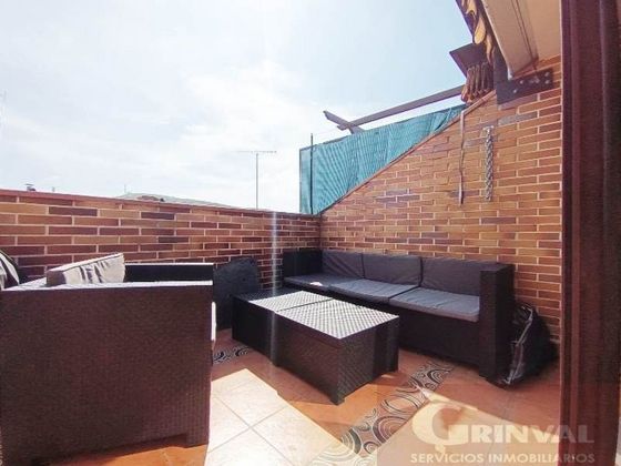 Foto 1 de Pis en venda a Ciudad 70 de 3 habitacions amb terrassa i garatge