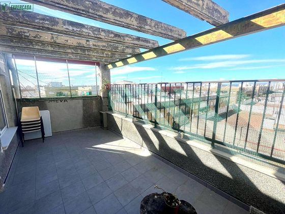 Foto 1 de Àtic en venda a Aldaia de 4 habitacions amb terrassa i balcó