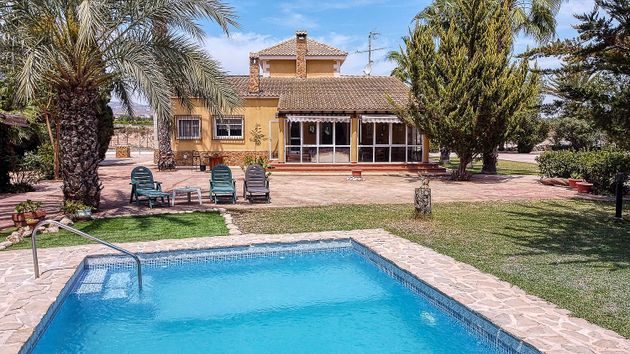 Foto 2 de Casa en venda a calle Partida Matola de 7 habitacions amb terrassa i piscina