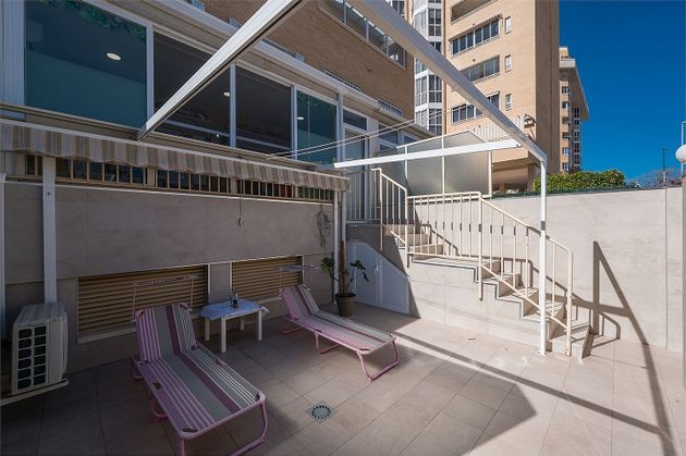 Foto 2 de Casa en venda a plaza Fabriqueta de 4 habitacions amb terrassa i piscina