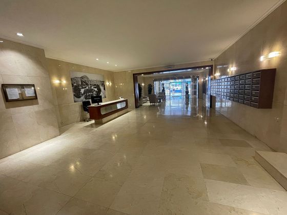 Foto 2 de Alquiler de oficina en avenida Alfonso El Sabio de 502 m²