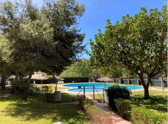 Foto 1 de Pis en venda a Paus - Poligono San Blas de 4 habitacions amb terrassa i piscina
