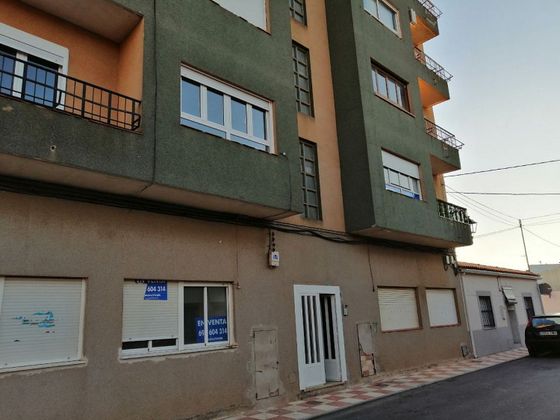 Foto 1 de Venta de piso en calle Manuel Parra de 3 habitaciones y 119 m²