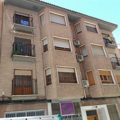 Foto 1 de Piso en venta en calle Infanta María Teresa de 3 habitaciones con terraza y balcón