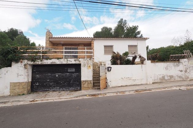 Foto 1 de Casa en venda a calle Can Canals de 3 habitacions amb terrassa i garatge