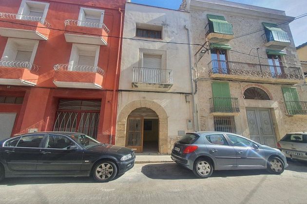 Foto 1 de Casa rural en venda a calle Sant Cristòfol de 4 habitacions i 277 m²