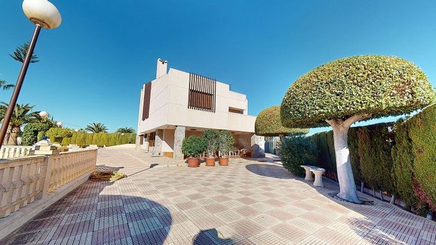 Foto 1 de Xalet en venda a Perleta - Maitino de 6 habitacions amb terrassa i piscina