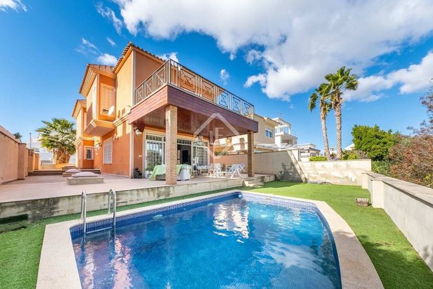 Foto 1 de Venta de chalet en Alicante Golf de 4 habitaciones con terraza y piscina