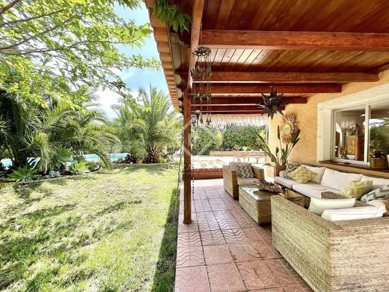 Foto 2 de Casa rural en venda a Centro - Alicante de 4 habitacions amb terrassa i piscina