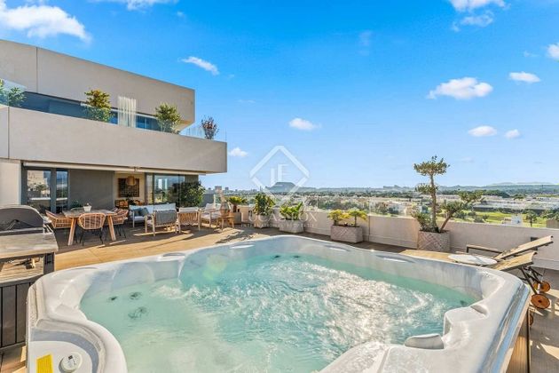 Foto 2 de Àtic en venda a Playa de San Juan de 3 habitacions amb terrassa i piscina