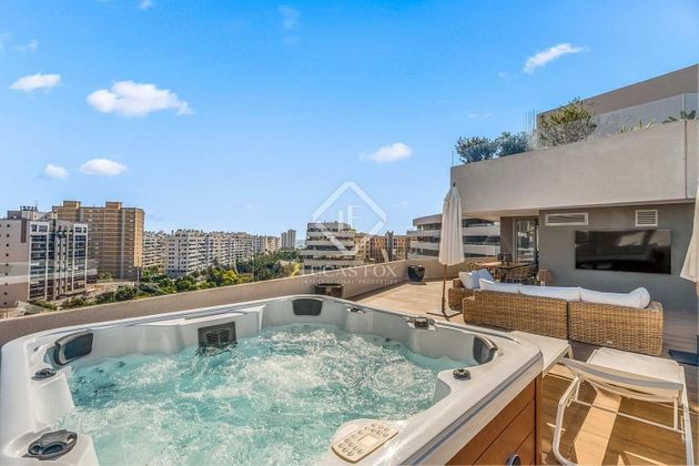 Foto 1 de Àtic en venda a Playa de San Juan de 2 habitacions amb terrassa i piscina