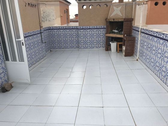 Foto 2 de Venta de dúplex en Torrelamata - La Mata de 2 habitaciones con terraza y piscina