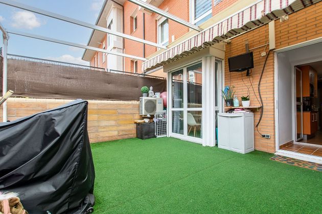 Foto 2 de Dúplex en venda a Las Castañeras - Bulevar de 3 habitacions amb terrassa i piscina