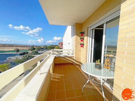 Foto 1 de Ático en venta en Las Castañeras - Bulevar de 4 habitaciones con terraza y piscina