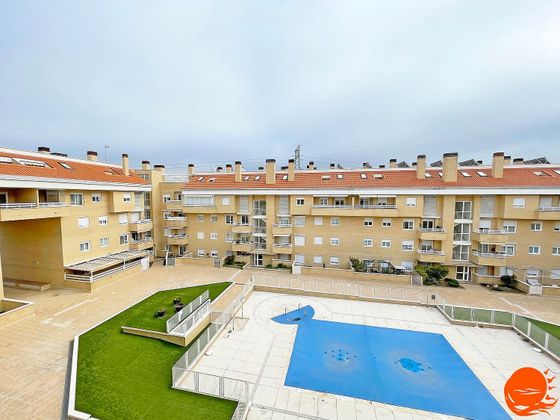 Foto 1 de Ático en venta en Las Castañeras - Bulevar de 4 habitaciones con terraza y piscina