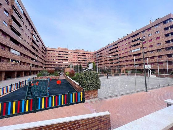 Foto 1 de Piso en venta en El Quiñón de 2 habitaciones con terraza y piscina