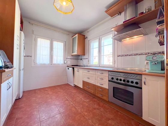 Foto 2 de Casa en venda a Nuevo Aranjuez de 4 habitacions amb terrassa i garatge