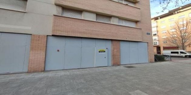 Foto 2 de Local en venda a avenida De la Peseta de 155 m²