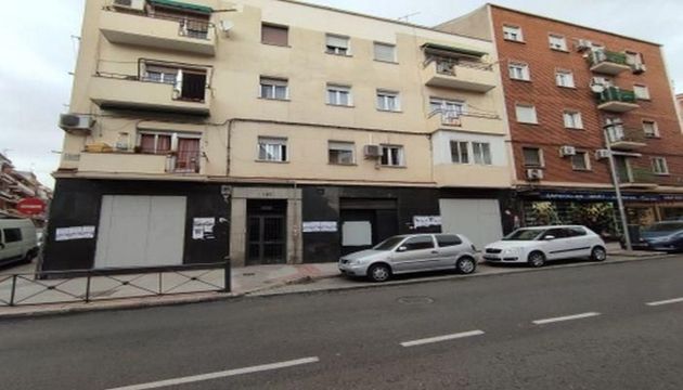 Foto 1 de Local en venta en calle Viejo de Leganés de 279 m²