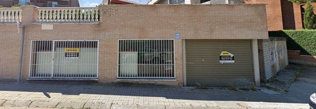 Foto 2 de Local en venda a calle Valti de 115 m²