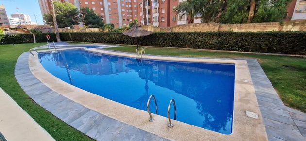 Foto 1 de Pis en venda a calle Nadadora Carmen Soto de 3 habitacions amb piscina i garatge