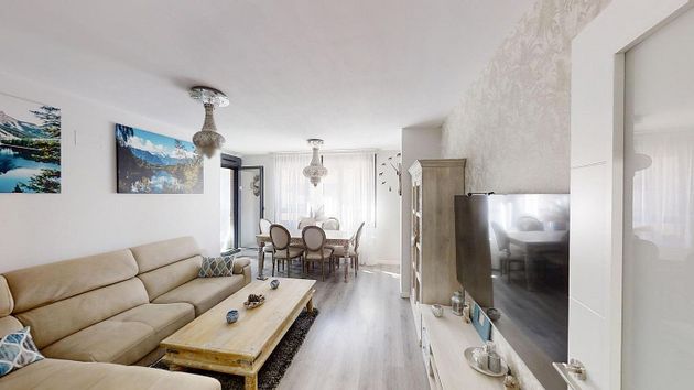 Foto 2 de Pis en venda a El Cañaveral - Los Berrocales de 3 habitacions amb terrassa i piscina
