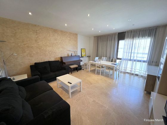 Foto 2 de Pis en lloguer a Sant Gervasi - La Bonanova de 4 habitacions amb terrassa i mobles