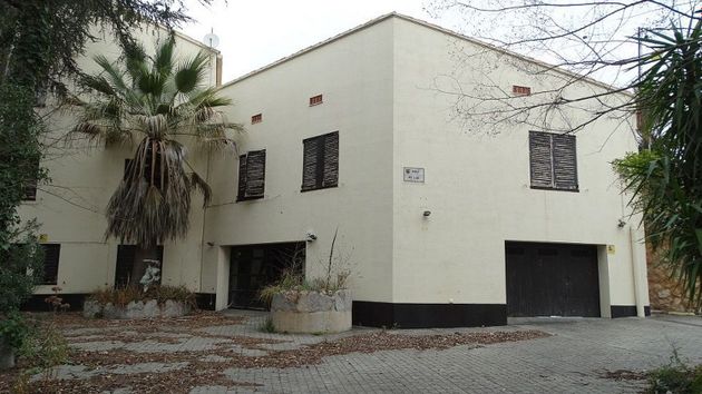 Foto 1 de Casa en venda a calle Traiguera amb terrassa i jardí