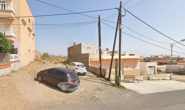 Foto 2 de Venta de terreno en Granadilla de Abona ciudad de 285 m²
