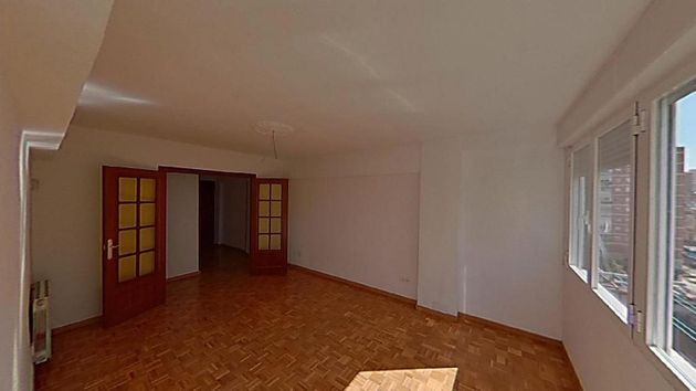 Foto 2 de Pis en venda a Peñagrande de 3 habitacions amb calefacció i ascensor