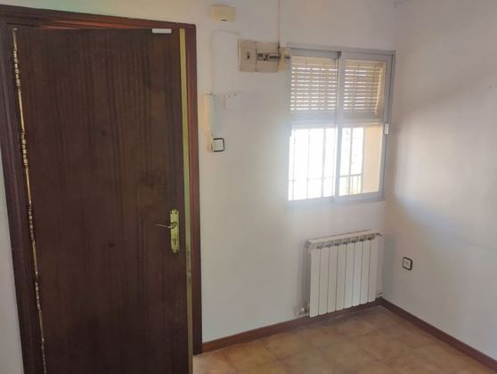 Foto 2 de Venta de piso en Ambroz de 3 habitaciones con calefacción